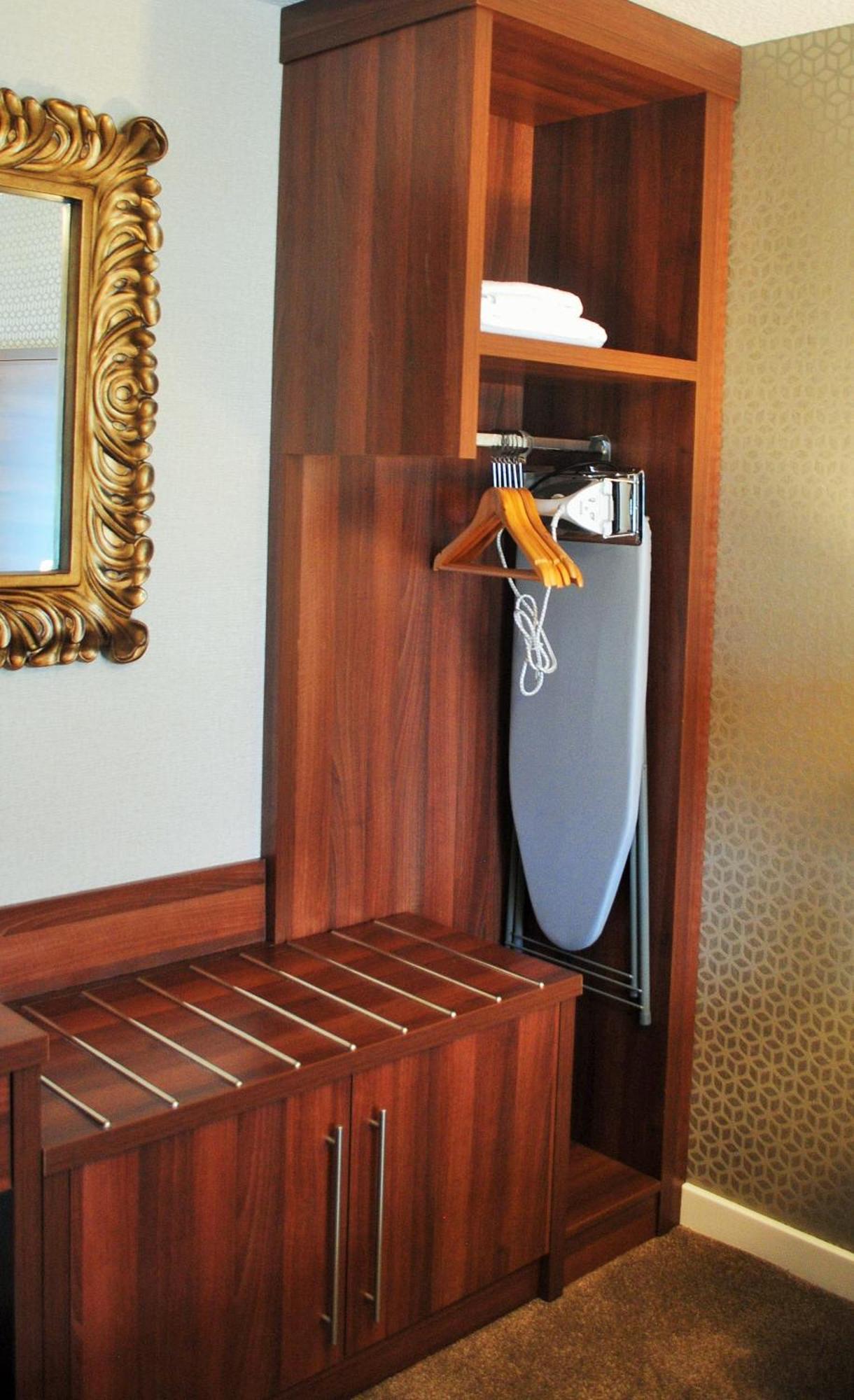 The Melbreak Hotel Great Clifton Room photo